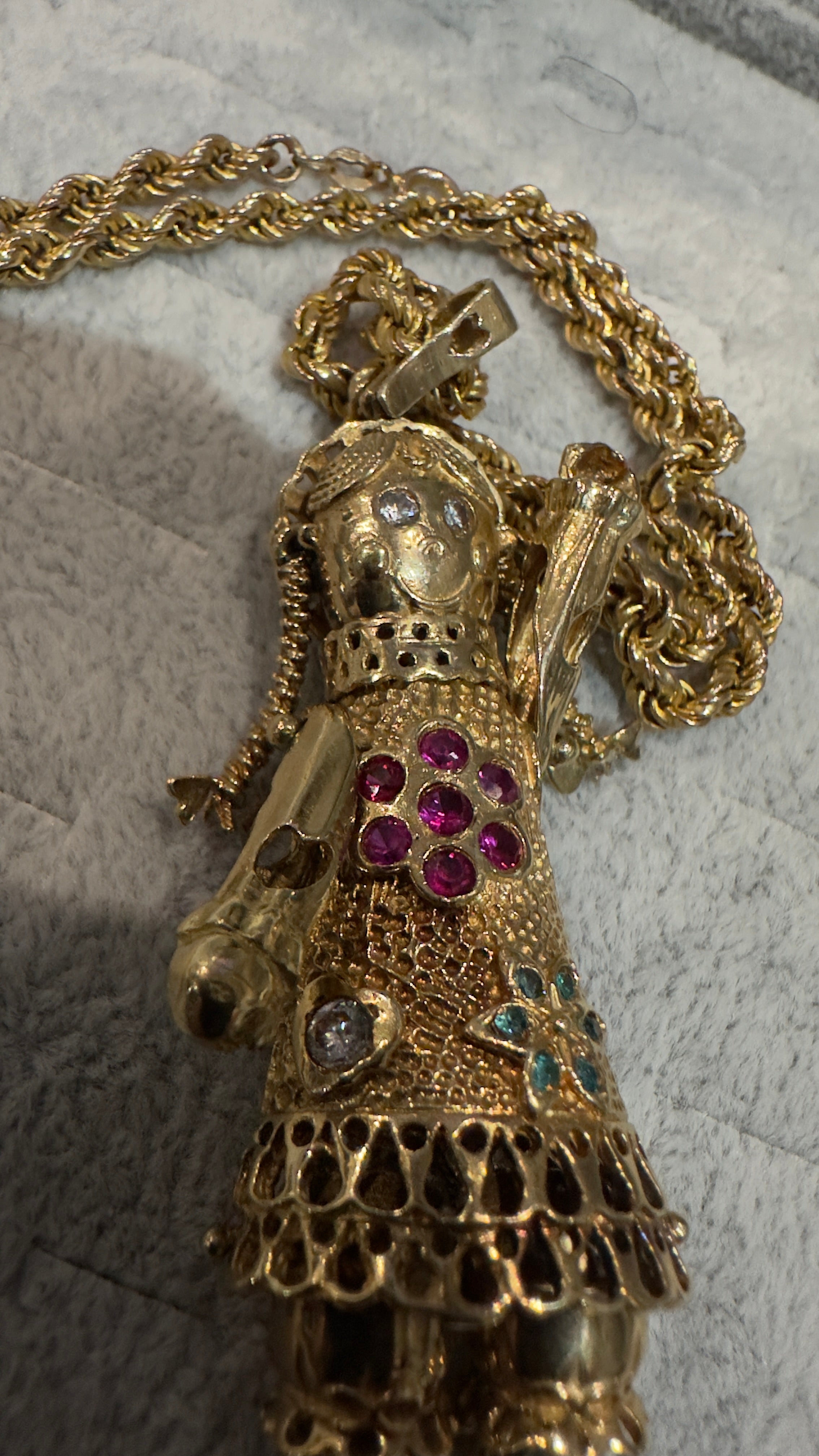 Doll pendant 9K Ruby 26g