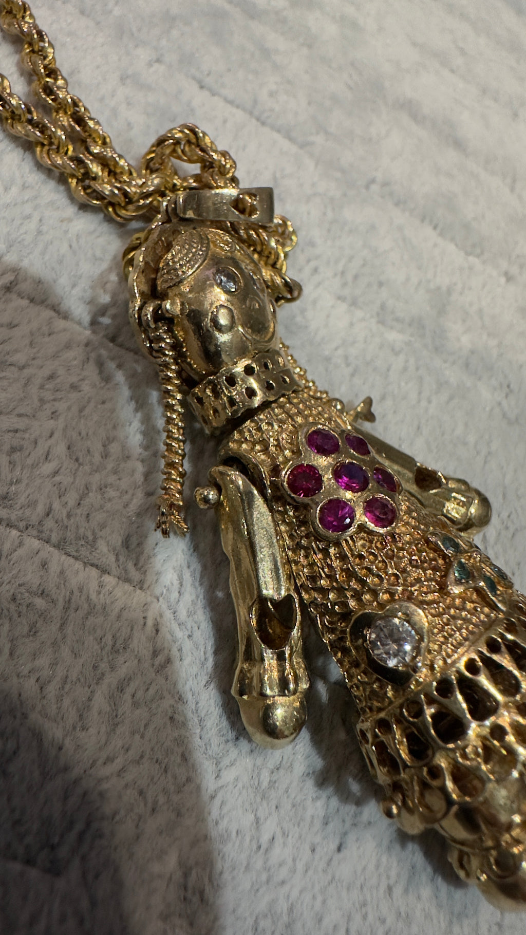 Doll pendant 9K Ruby 26g