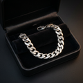 Curb bracelet 9” 15m